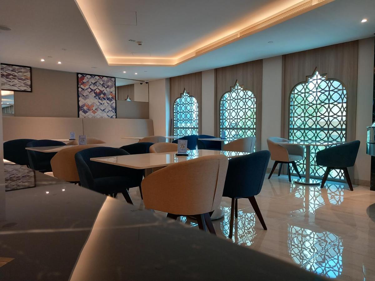 C - Hotel And Suites Doha Dış mekan fotoğraf