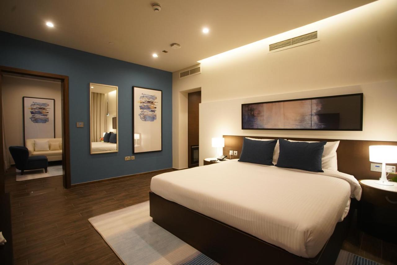 C - Hotel And Suites Doha Dış mekan fotoğraf
