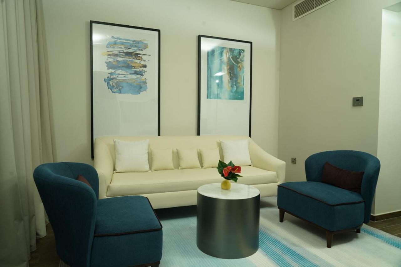C - Hotel And Suites Doha Dış mekan fotoğraf
