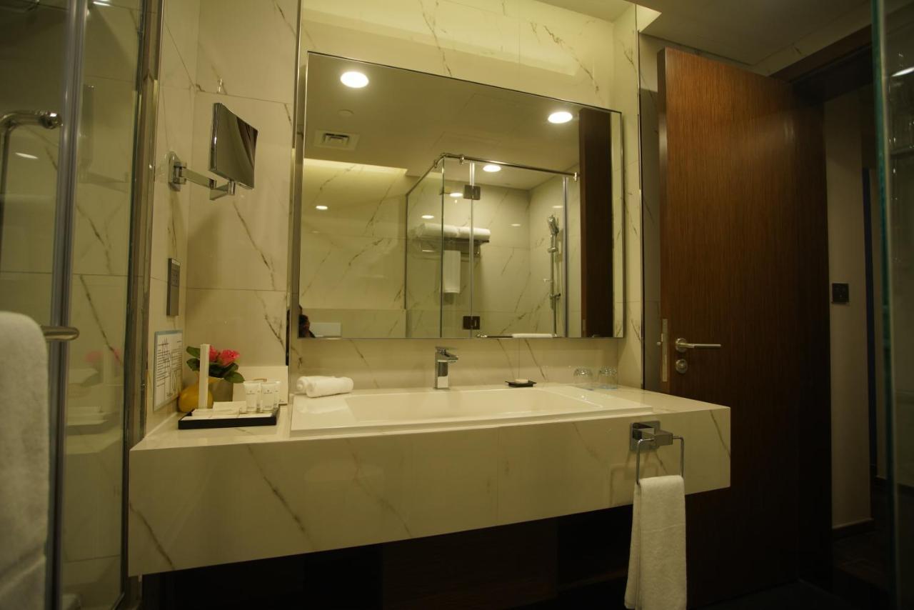 C - Hotel And Suites Doha Dış mekan fotoğraf